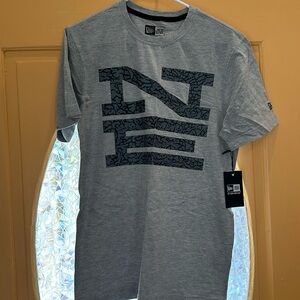 New era athletic mens tshirt medium new w tags elephant print gray